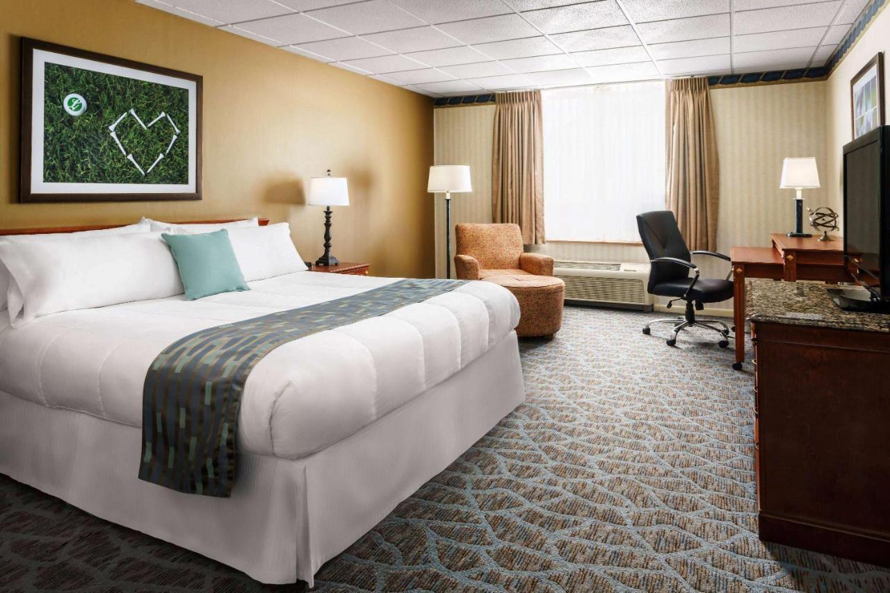 Lakeview Golf Resort Morgantown Buitenkant foto